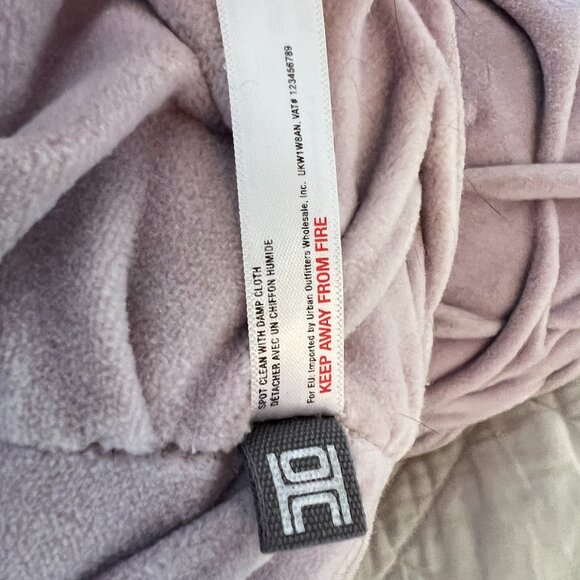 Urban Outfitters lilac / lavender round pintuck throw pillows (2) - Picture 5 of 9